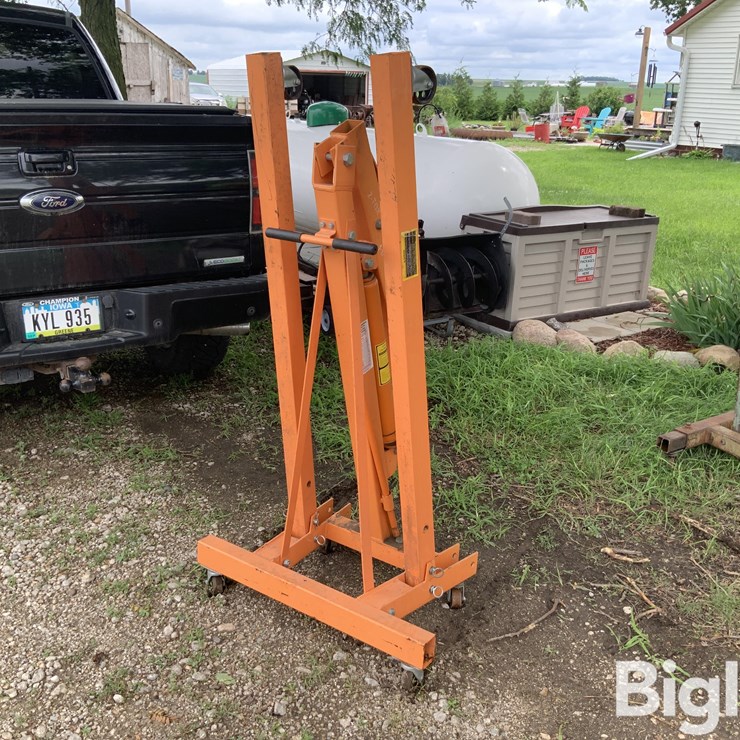 Central Hydr 46766 Cherry Picker