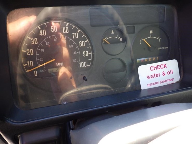 2000-isuzu-npr-image-21