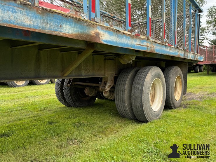 1982-monn-t/a-side-dump-sugar-beet-trailer-image-11