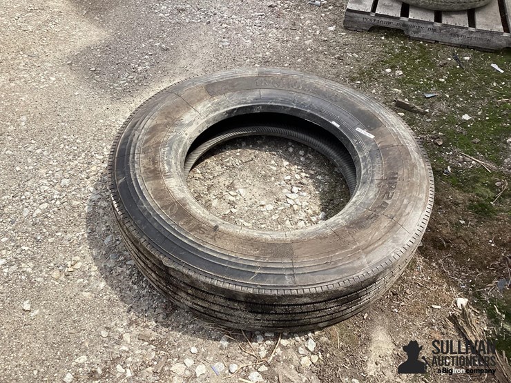 11r24.5-tire-image-9