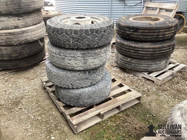 245/75r17-tires-&-rims-image-7