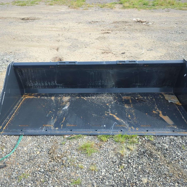 84" Wolverine Track Duty Bucket TDB-11-84W - Skid Steer