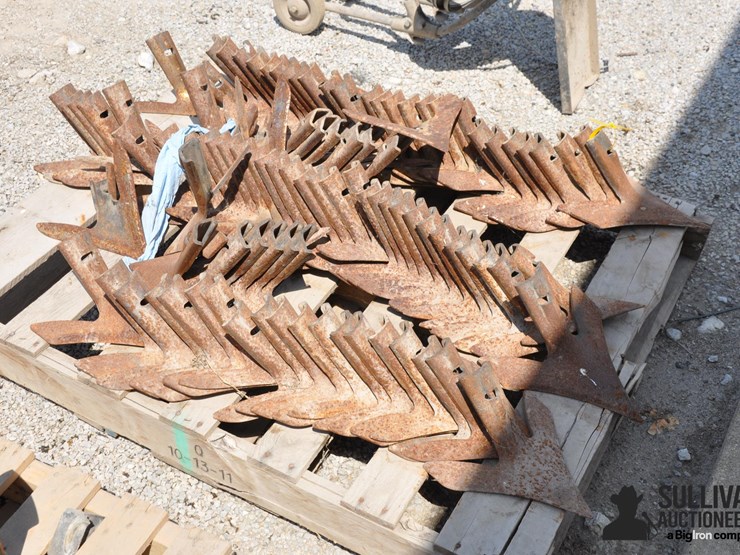 pallet-of-75-cultivator-shovels-image-4