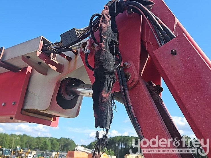 2016-mec-60jd-60'-telescopic-boom-lift,-42'-horizontal-reach,-500lb-capacity-image-11
