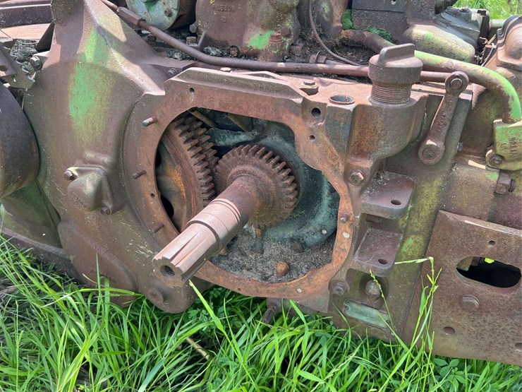 john-deere-720-standard-diesel-image-18