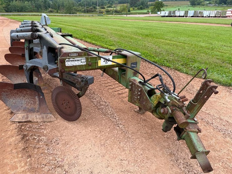 john-deere-2700-image-6