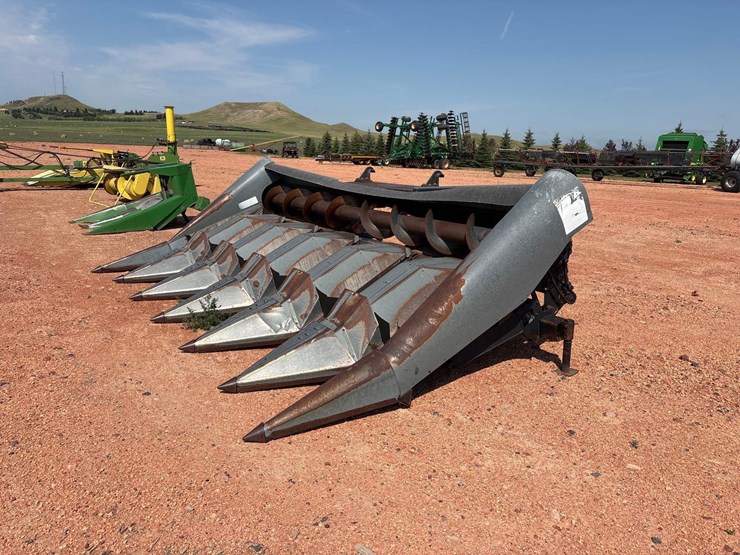 allis-chalmers-630a-corn-head-image-1