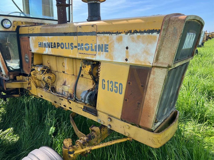 minneapolis-moline-g1350-image-10