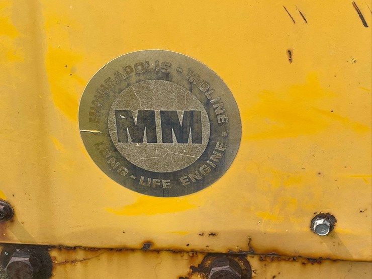 minneapolis-moline-g1000-image-16