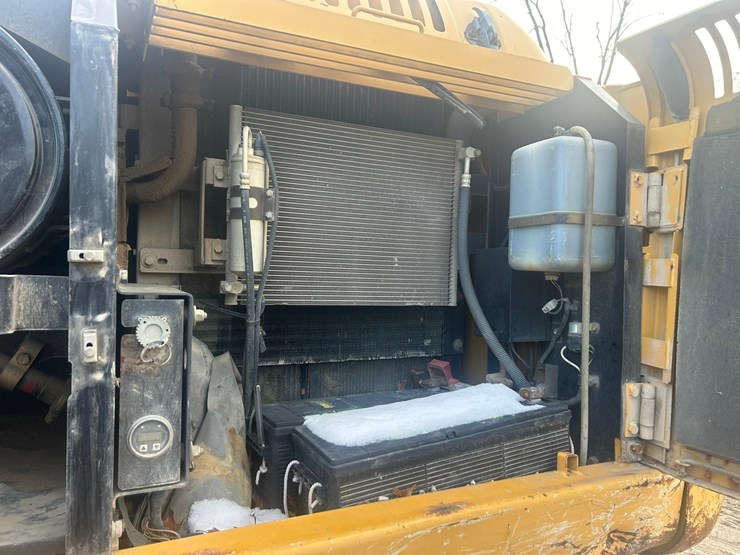 2003-deere-200c-lc-image-23
