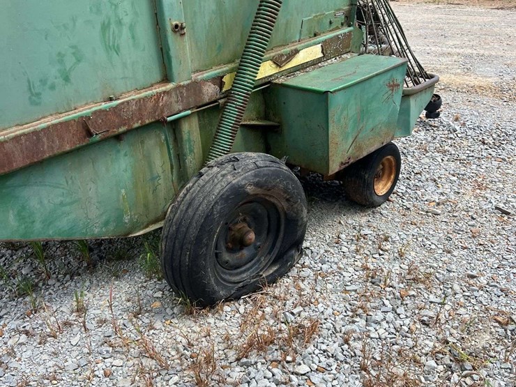 john-deere-510-image-16