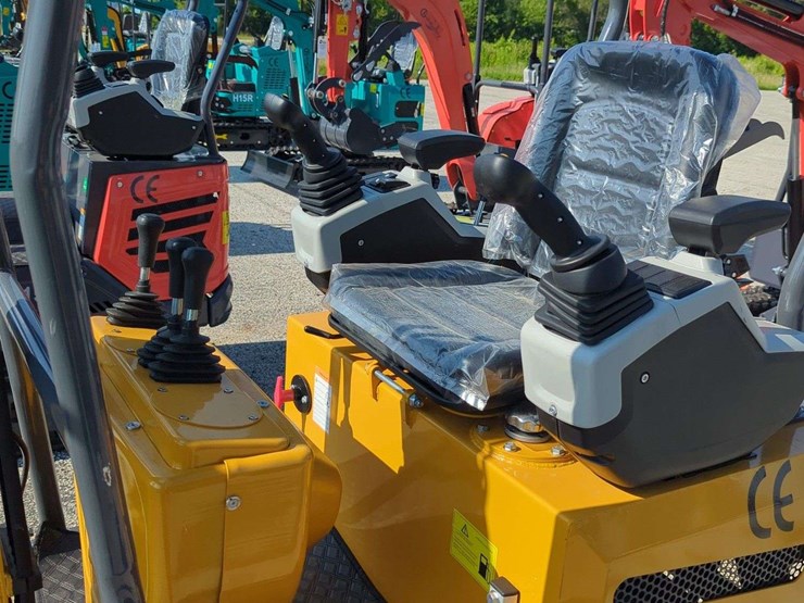 cfg-industrial-mini-excavator---mx12rx-(2025)-image-12