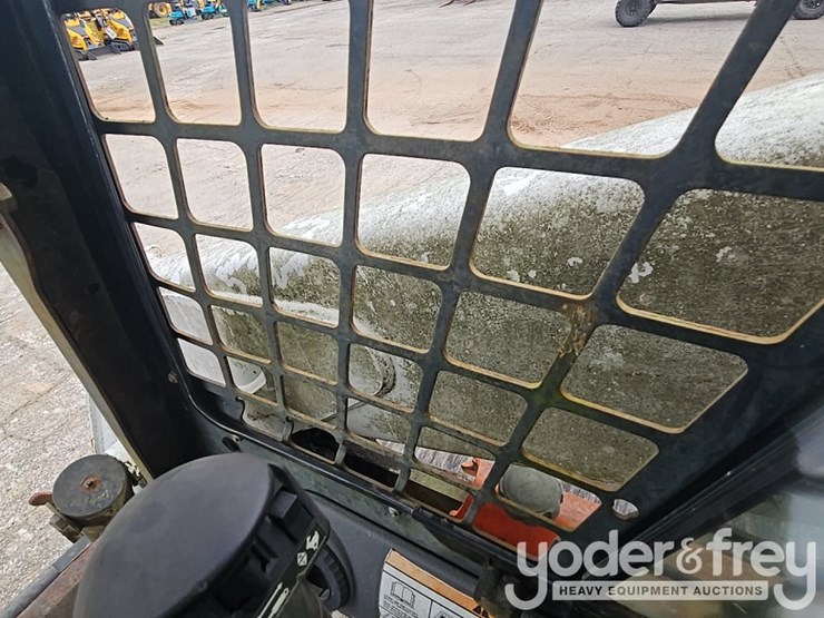 2007-bobcat-t300-image-49