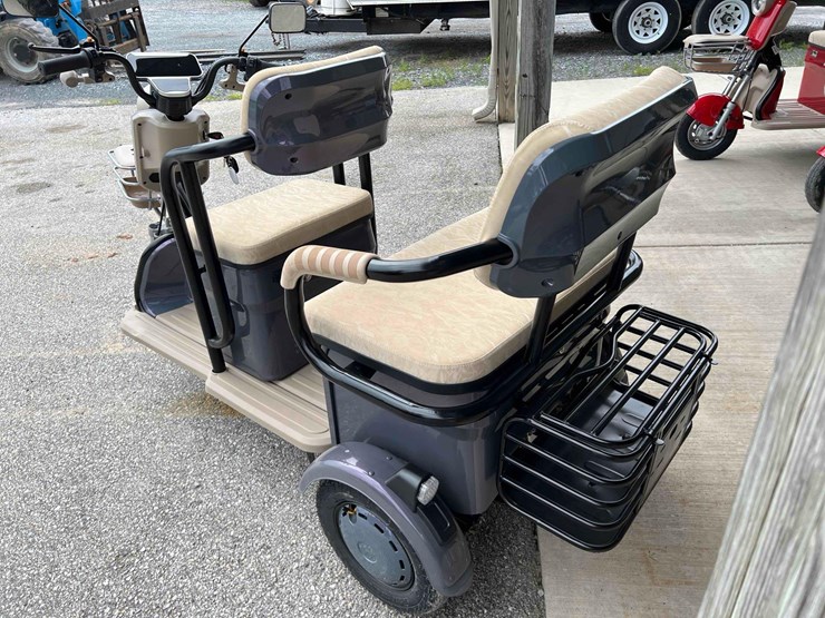 unused-irgc40-battery-powered-mini-golf-cart-image-6