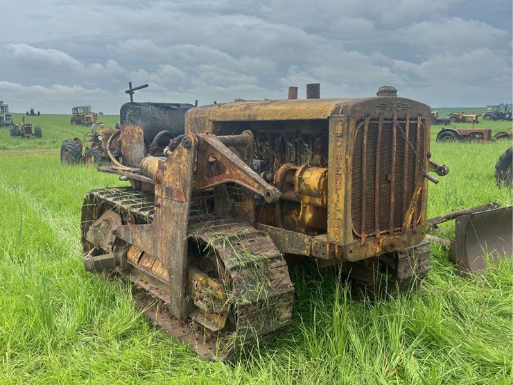 caterpillar-r5-crawler-and-blade-image-8
