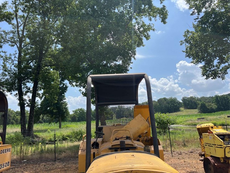 deere-350ce-image-10