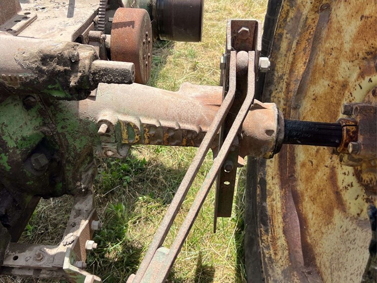 john-deere-b-image-37