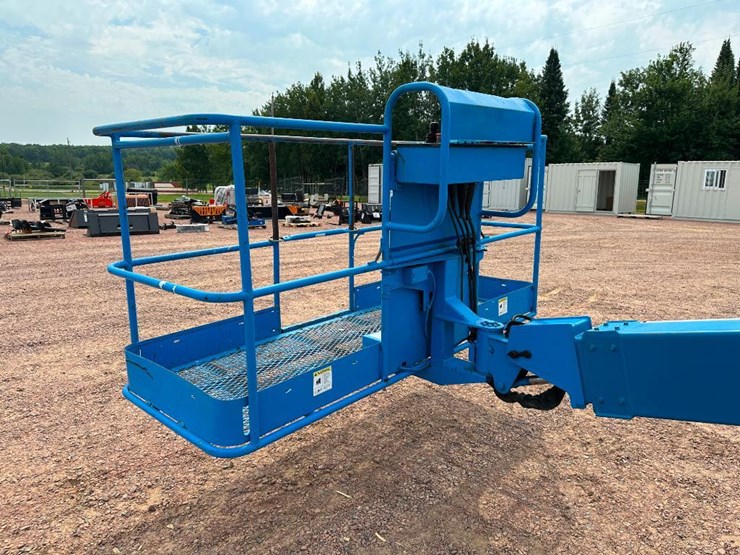 2008-genie-s40-image-29