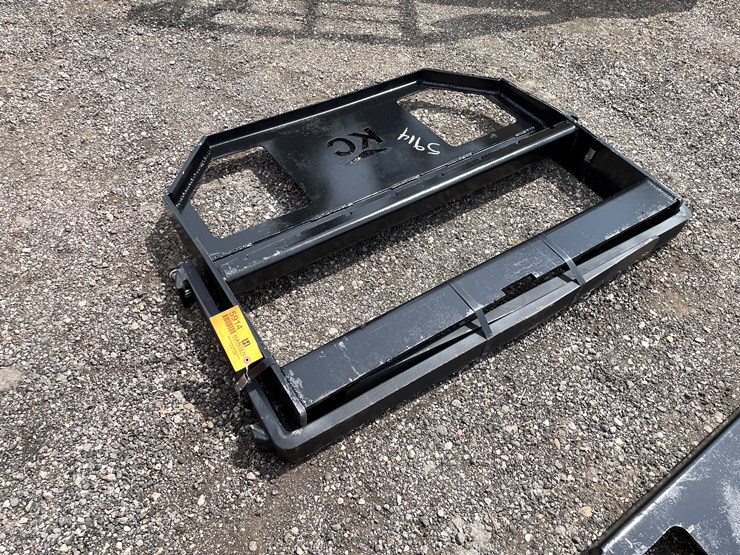 #6317-•-universal-mount-skid-steer-fork-frame-image-2