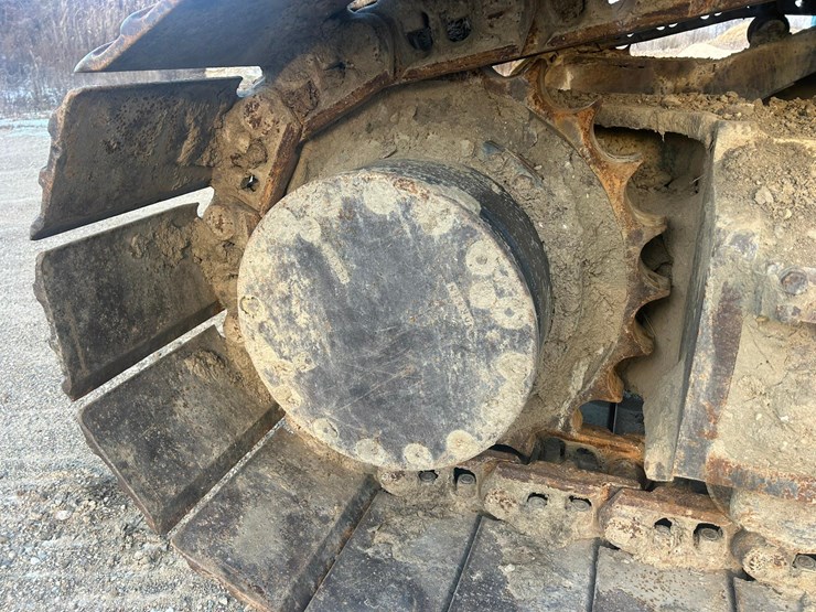 2005-deere-450-lc-image-34
