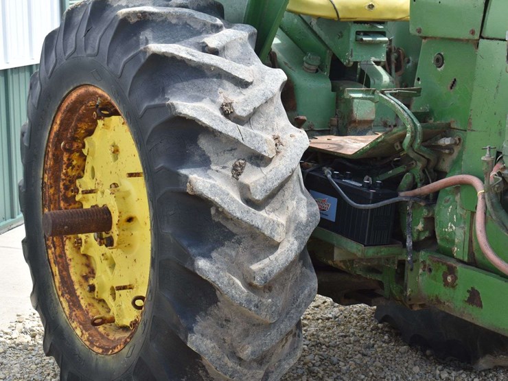 john-deere-4020-image-21