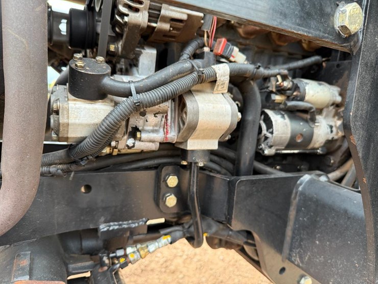 2010-new-holland-boomer-30-image-26