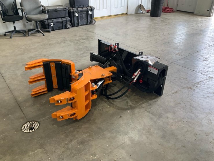 #1390-•-unused-landhonor-skid-steer-5-finger-rock-&-tree-grapple-image-2