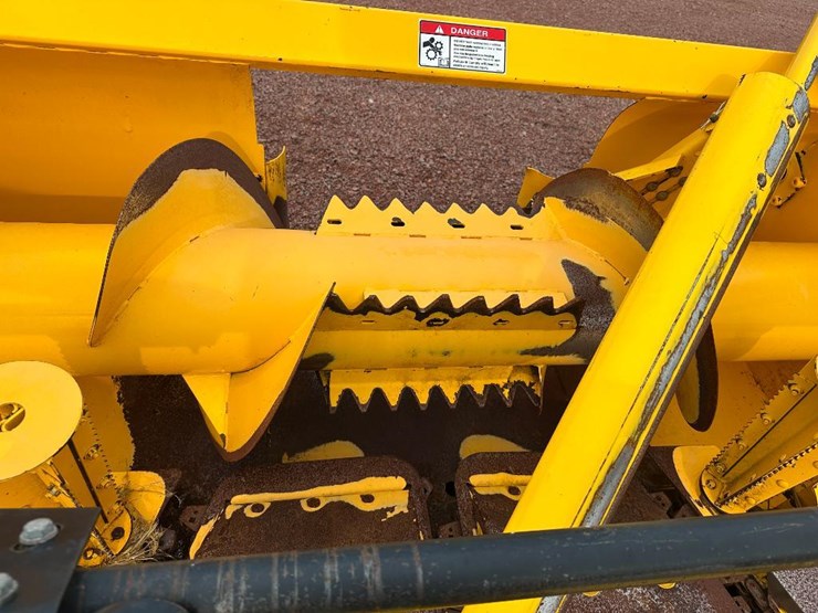 2014-new-holland-fp230-image-15