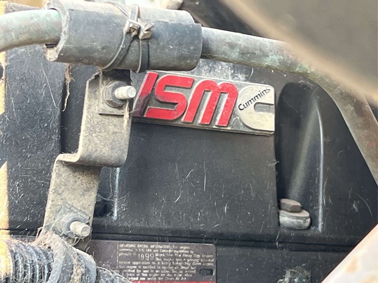 international-semi-with-flatbed-image-126