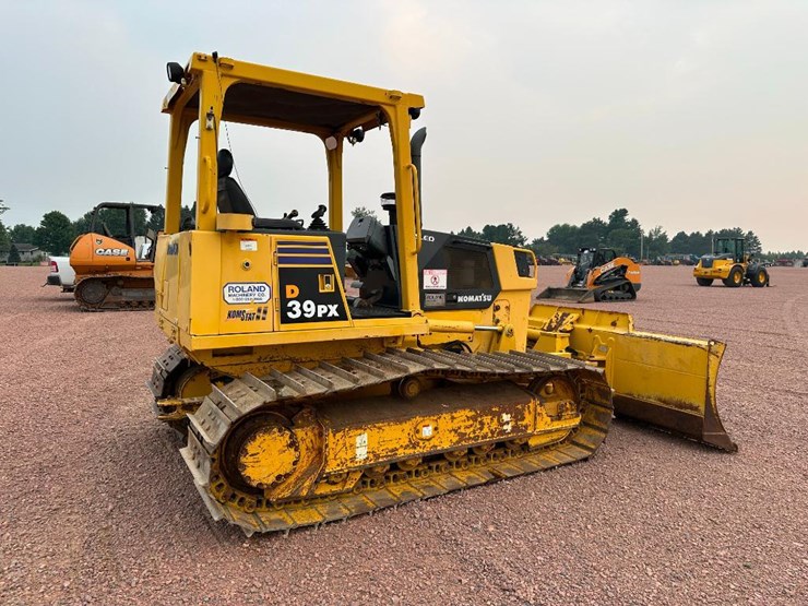 2007-komatsu-d39px-21-image-4