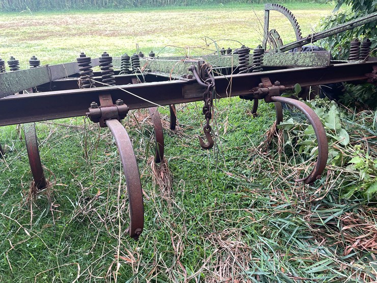 #7451-•-pull-behind-field-cultivator-image-21
