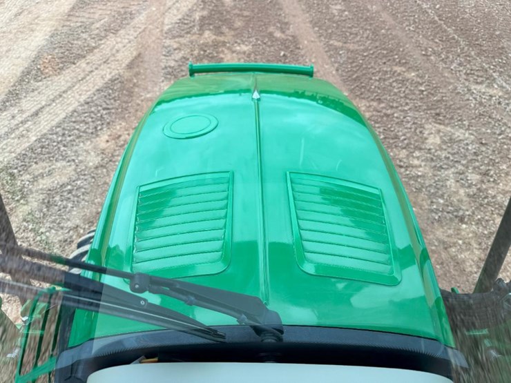 2020-john-deere-3033r-image-52
