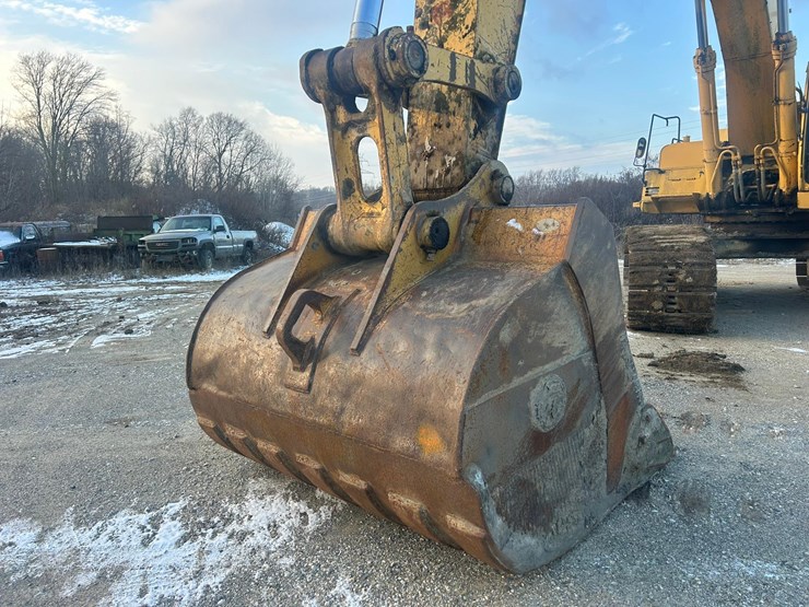 2005-deere-450-lc-image-11