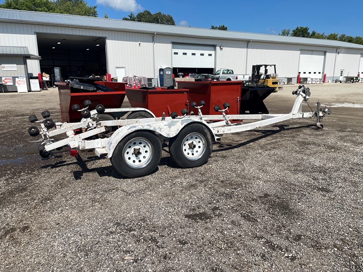 #6256-•-17'-ez-loader-boat-trailer-(no-title)-image-4