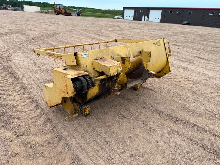new-holland-790w-image-7