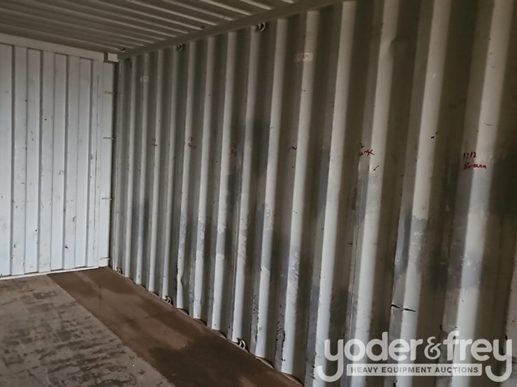 40'-container-single-walk-door,-2-side-doors-image-16