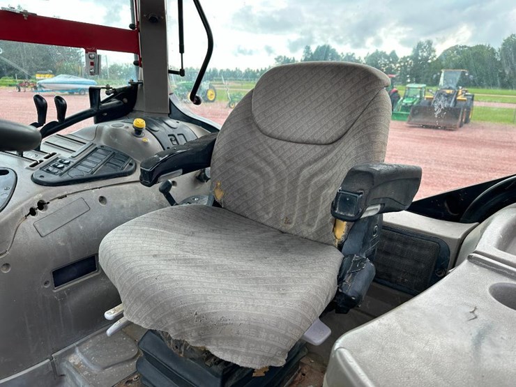 2006-case-ih-mxu115-image-37