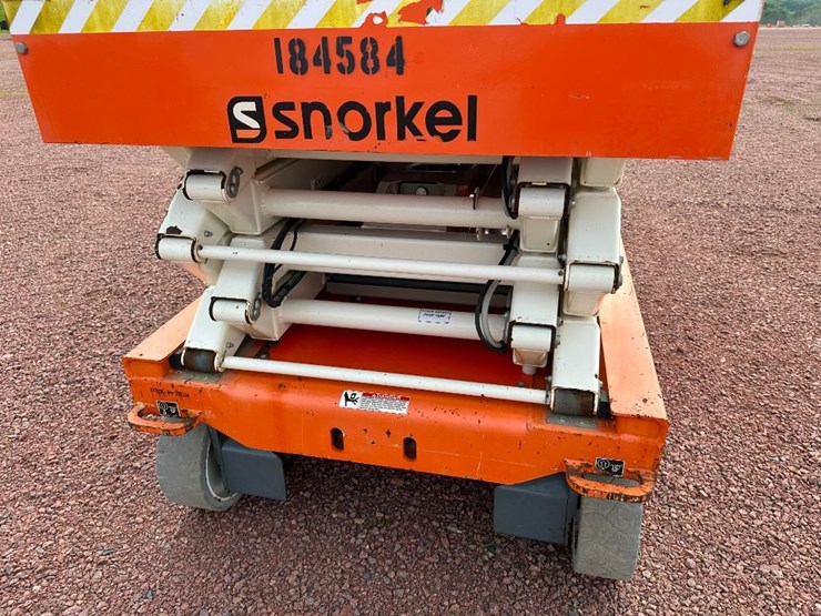 2016-snorkel-s4726e-image-7