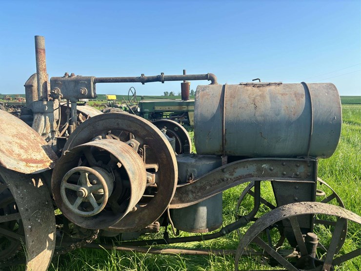 mccormick-deering-titan-10-20-image-18