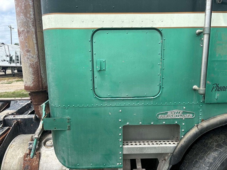 white-freightliner-cabover-semi-image-63