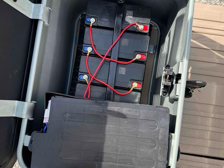unused-irgc40-battery-powered-mini-golf-cart-image-10