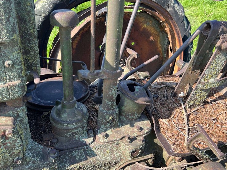 john-deere-model-b-image-43