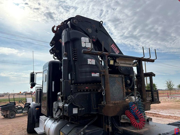 2014-peterbilt-367-image-4