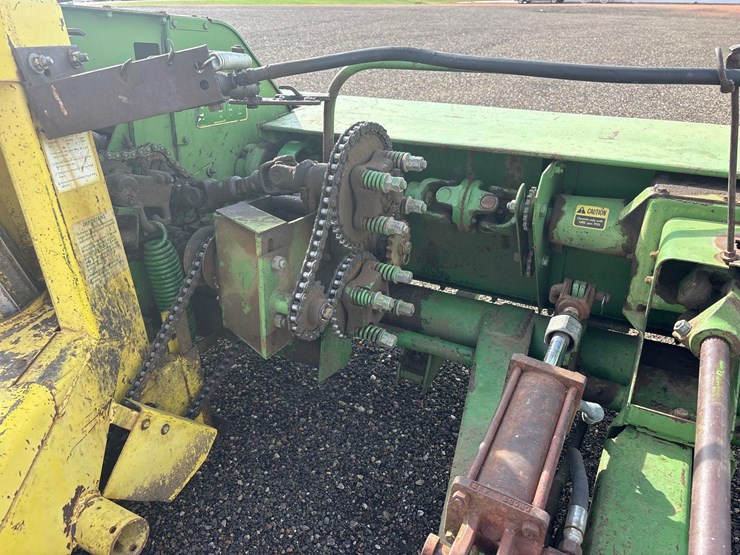 1979-john-deere-3800-image-8