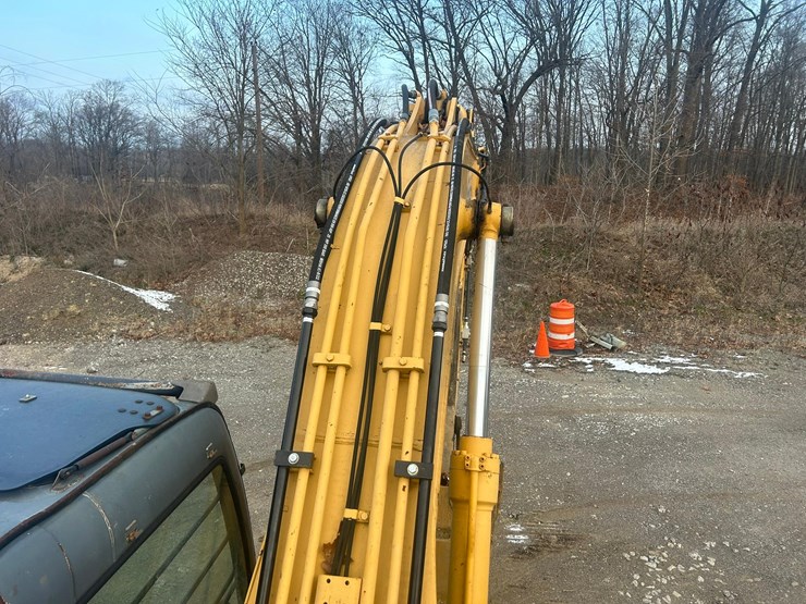2003-deere-200c-lc-image-40