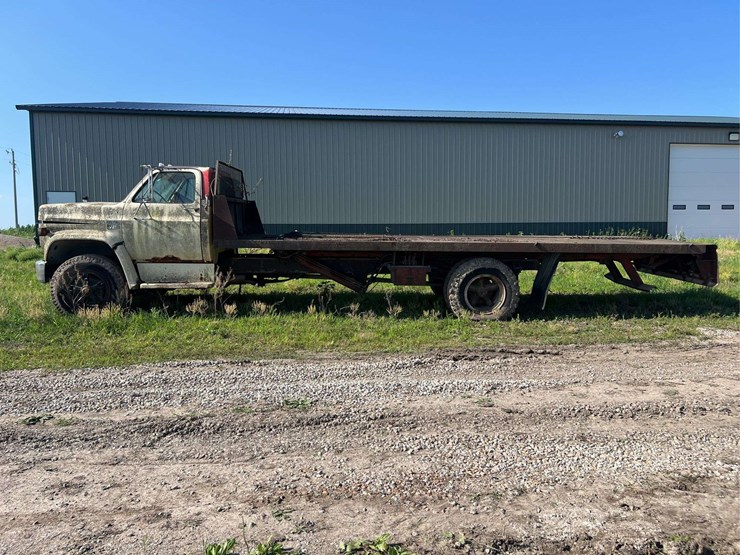 chevy-c70-truck-image-2