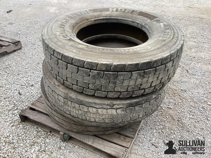 11r22.5-tires-image-5