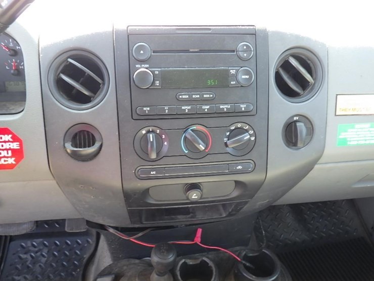 2004-ford-f150-king-ranch-image-23
