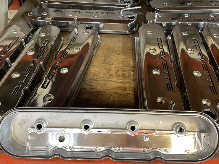 #2127-•-gm-ls-valve-covers-(pr6)-image-4
