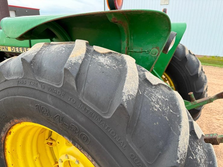 john-deere-2640-image-7
